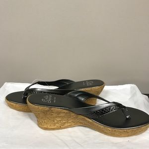 Gray short wedge flip flop